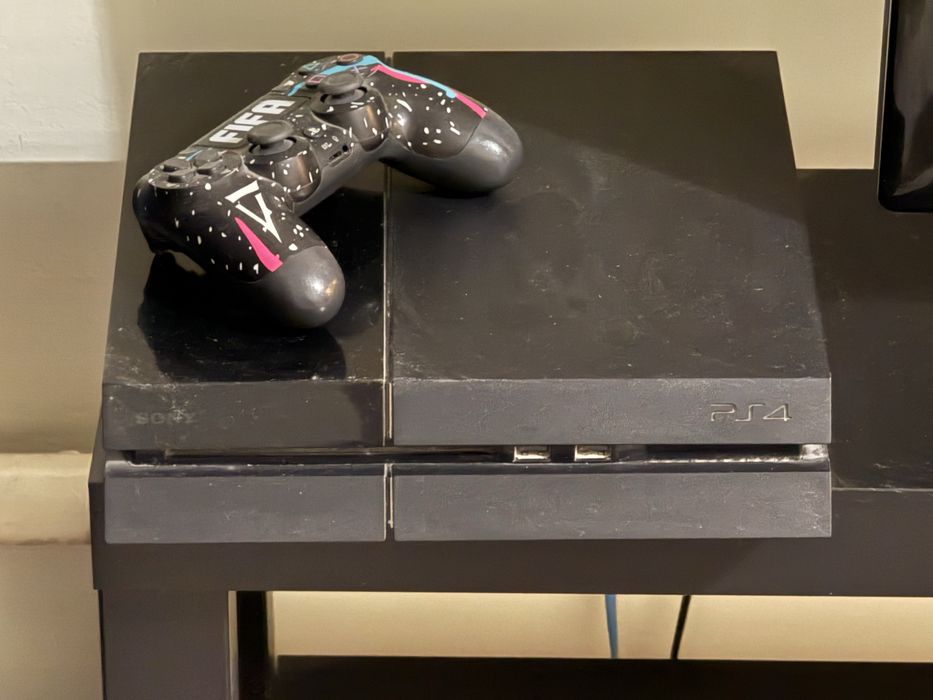 Playstation 4 + ТV и игры