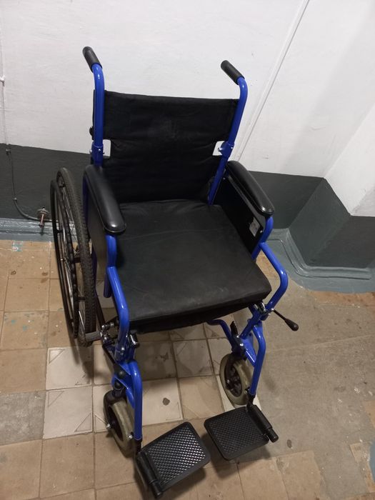 Инвалидная кресло коляска.