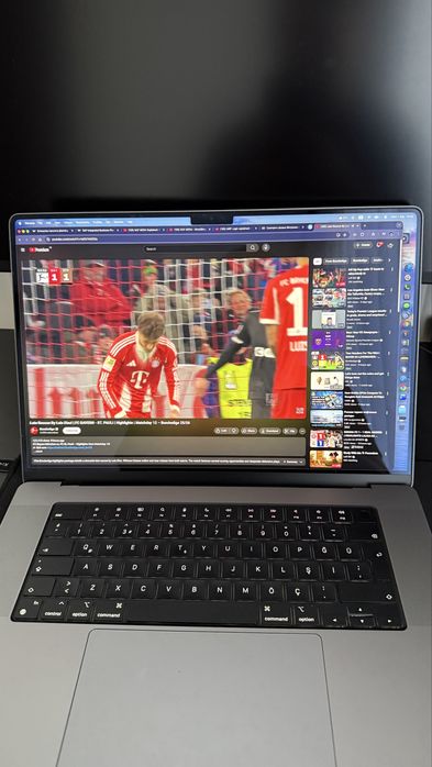 Продам ноутбук Macbook pro 16” 512gb. Меняю на игровой компютер.