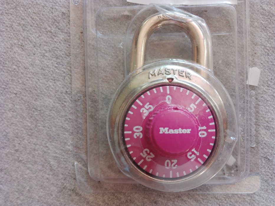 Master Lock  cu cifru Lacăte Americane fără chei cu combinație cifrată