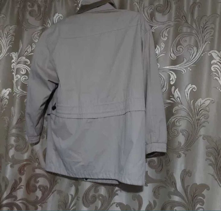 Jachetă damă in conditii bune M