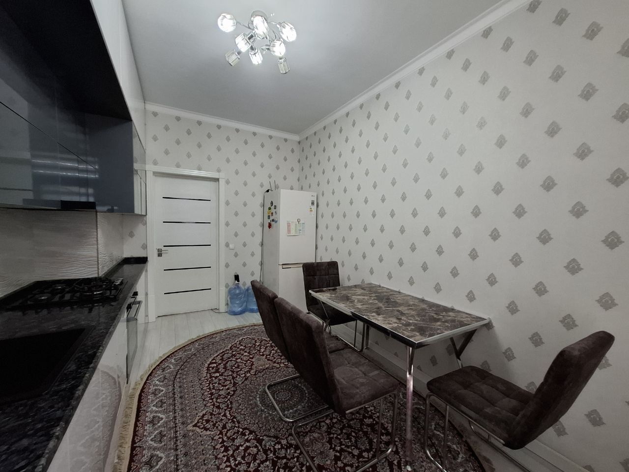 Сдается своя суточная  квартира на юнусабаде цена от 300.000 до 600000