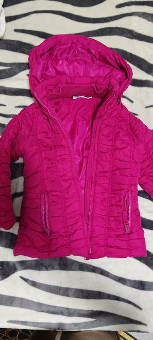 Курточка на девочку.