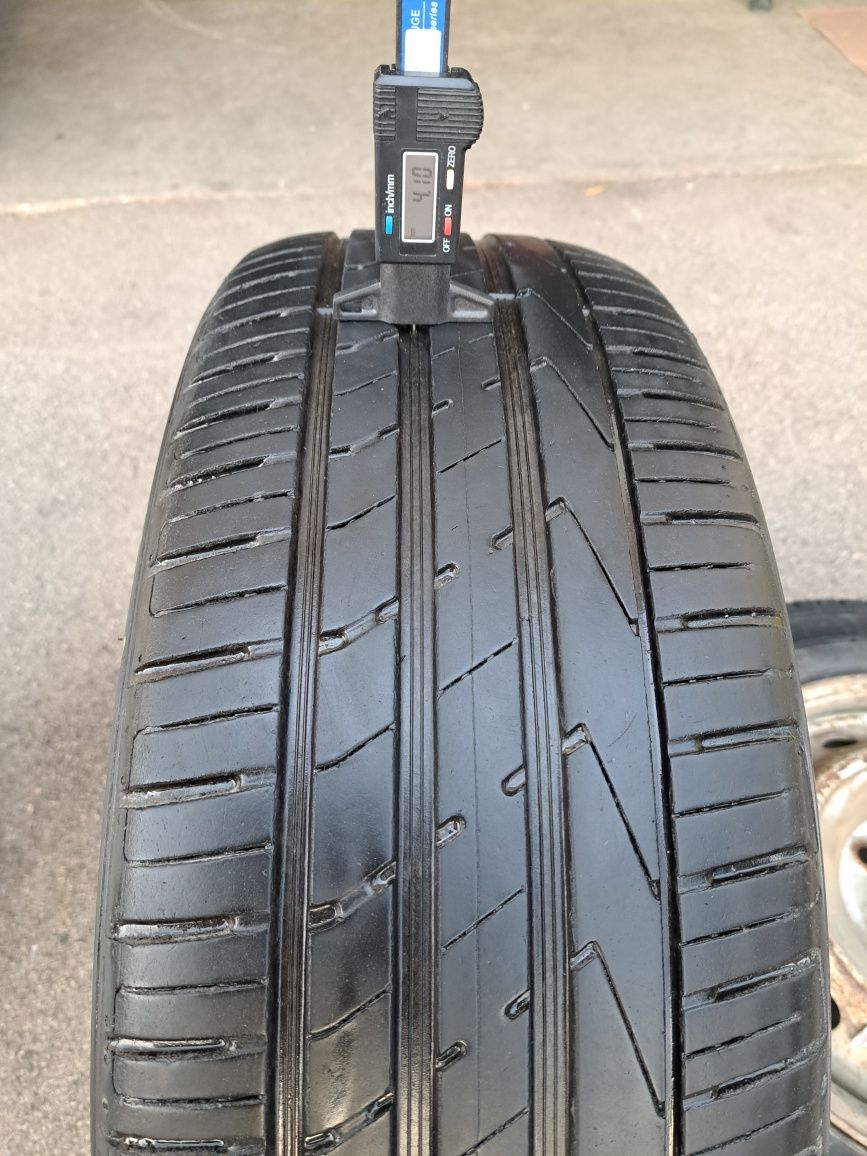 2бр. 235/40/20 dot 1718 Hankook летни гуми