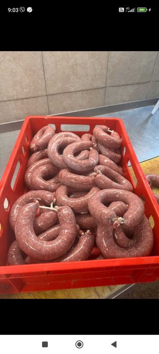 Домашна сланина и суджук.