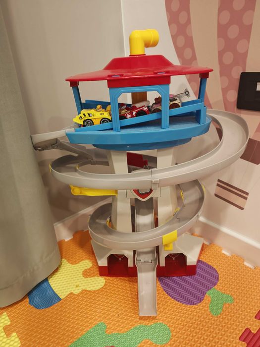 Писта на пес патрул