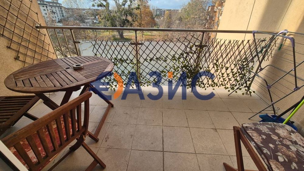 Продава се Двустаен апартамент в к.к. Слънчев бряг - 66 кв.м за 1235 €/кв.м - Снимка #6