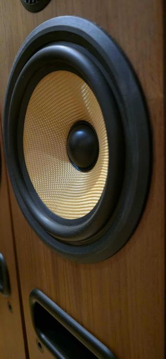 Тонколони Bowers & Wilkins Preference 4(P4)