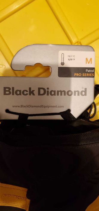 Manusi schi Black Diamond Patrol, noi