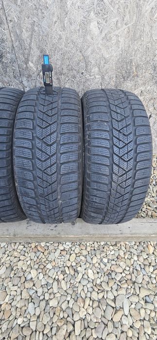 Anvelope Pirelli Sottozero3 MO M+S 225/45 R18 95H 245/40 R18 97V