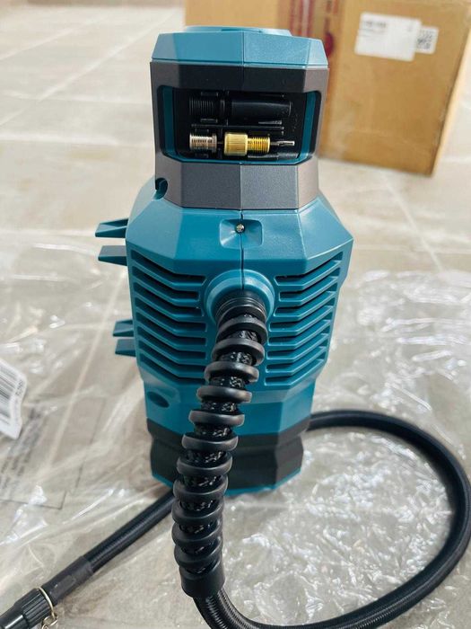 Compresor Makita DMP181Z 11,1 bar 18 V (fără baterie, fără încărcător)