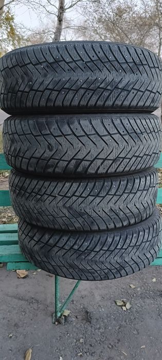 Продам б/у шины  цена 20 000 тенге ге. Торт умеренный