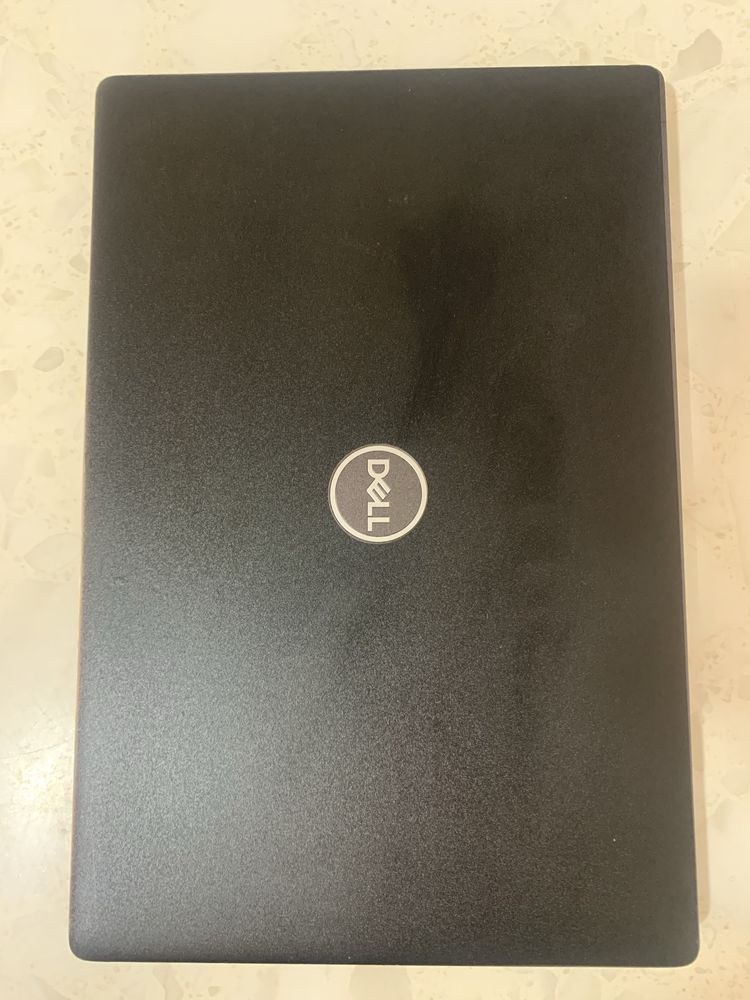 Noutbuk Dell i5-8 12/256Gb