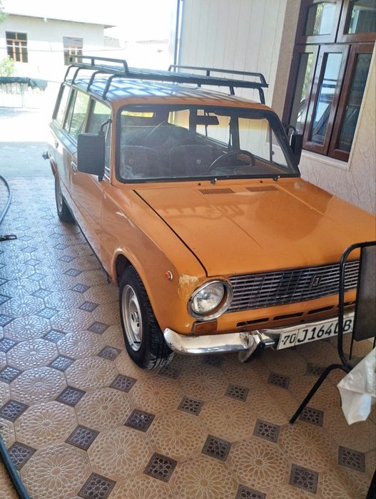 Ваз 2102     тетик, матор, хадовой, карбтратор килиган, бензин