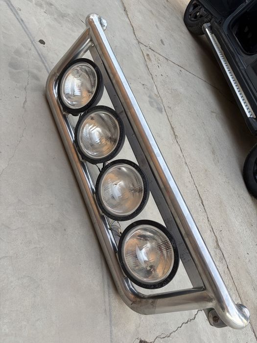 vand proiectoare camion 24V + bull bar
