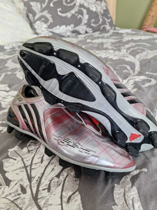 Ghete Adidas fotbal noi
