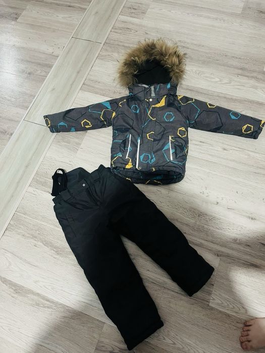 Продам комбинезон зимний на мальчика