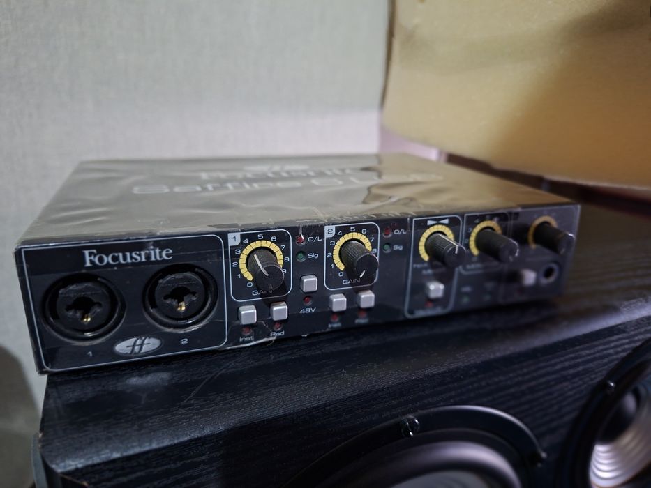 Studio jihozlari Focusrite Saffire 6 Mxl 770 micrafon sotiladi