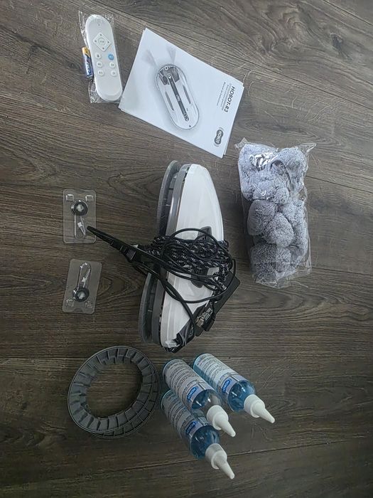 Robot curatare geamuri HOBOT R3, 2 pulverizatoare, Aplicatie mobila