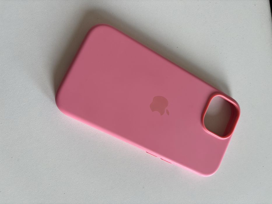 Чисто нов калъф за айфон 15 / iPhone 15