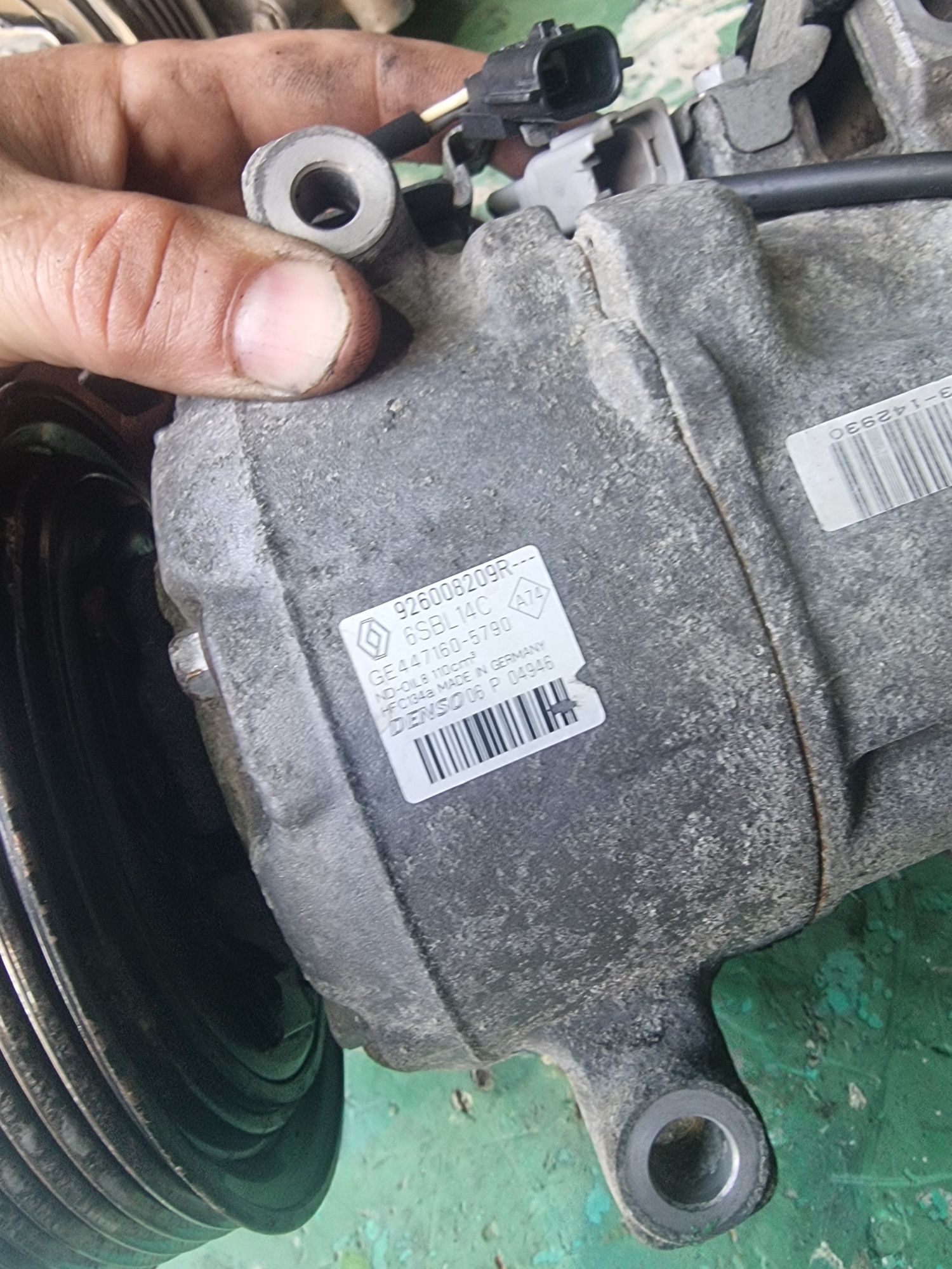 Vindem compresor Clima Renault Megan 1,5 DCI