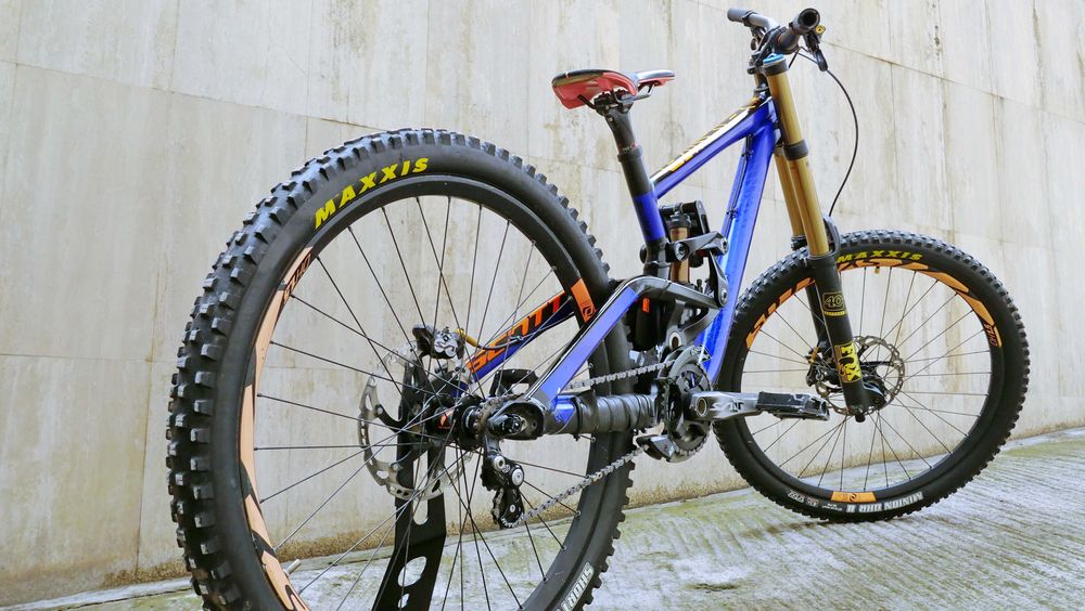 Scott Gambler 710 DH, 27.5, FOX 40 Kashima, 210 ход, 1х, Shimano Zee