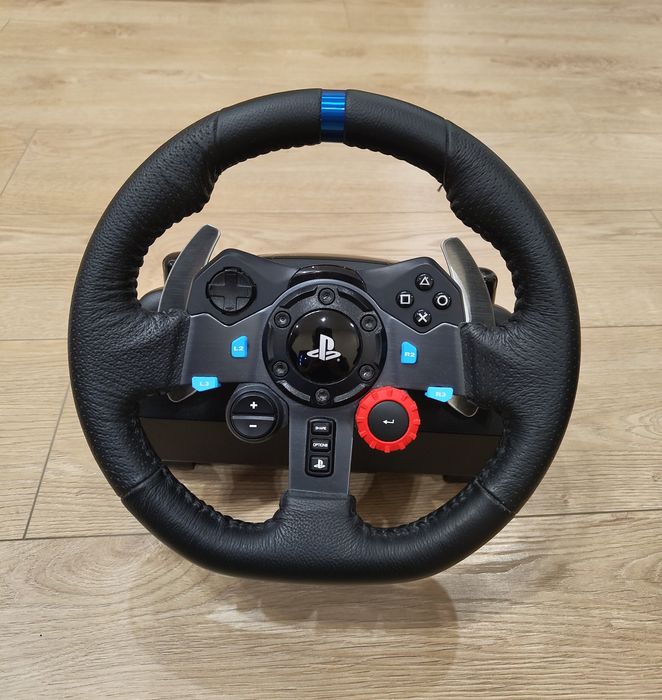 Logitech g 29+shifter+захранващ кабел+3 педала.