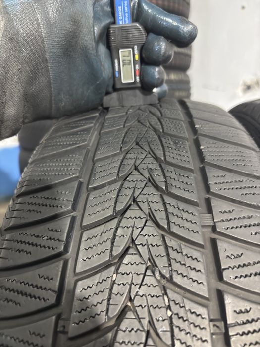 215/55R18 anvelope iarna  7mm