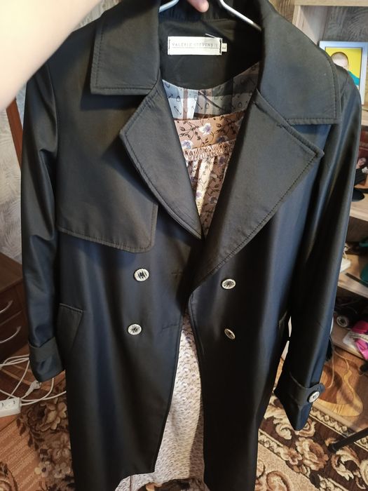 Продам новый тренч весна осень.
