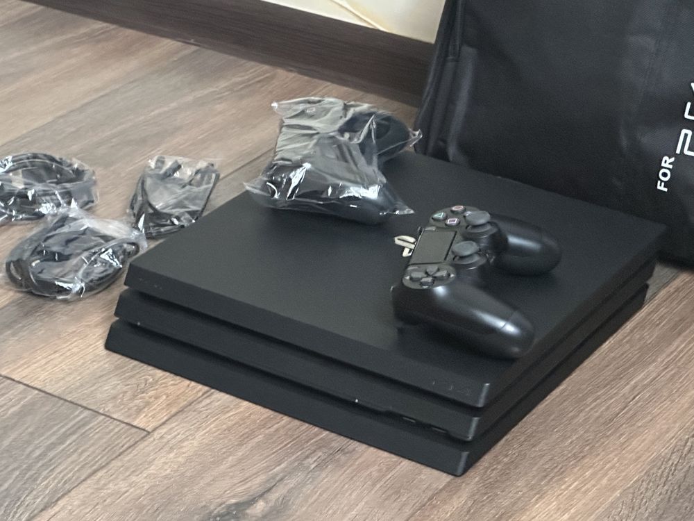 Sony Playstation 4 Pro 1000GB 4K/2 джойстика/игра/пс 4 ps 4