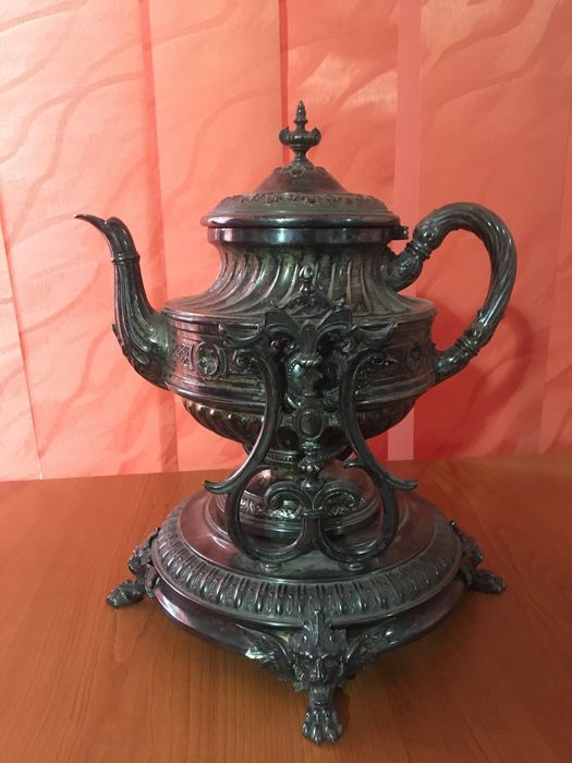 Ceainic arabesc din alama cu suport