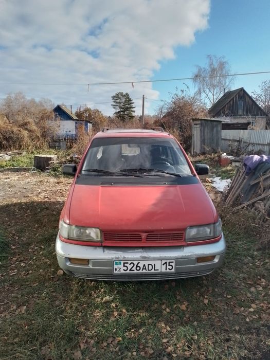 Продам Митсубиси Спейс раннер