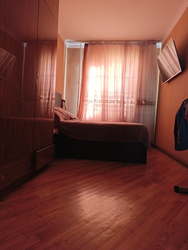 Продается чистая квартира на чиланзаре 2в3 3/4