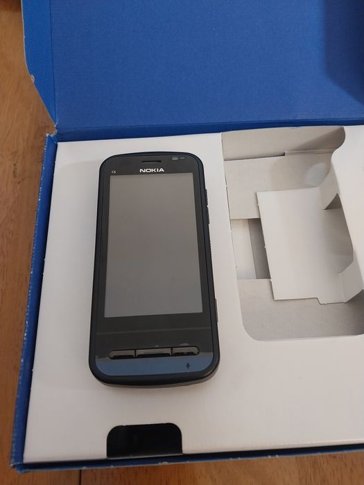 Абсолютно новый Nokia C6