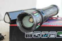 Lanterna PUTERNICA 3 km led LASER 6 acumulatori