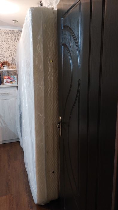 Турецкий матрас совершенно новый 2х спальный 180×200.  Ортопедический.