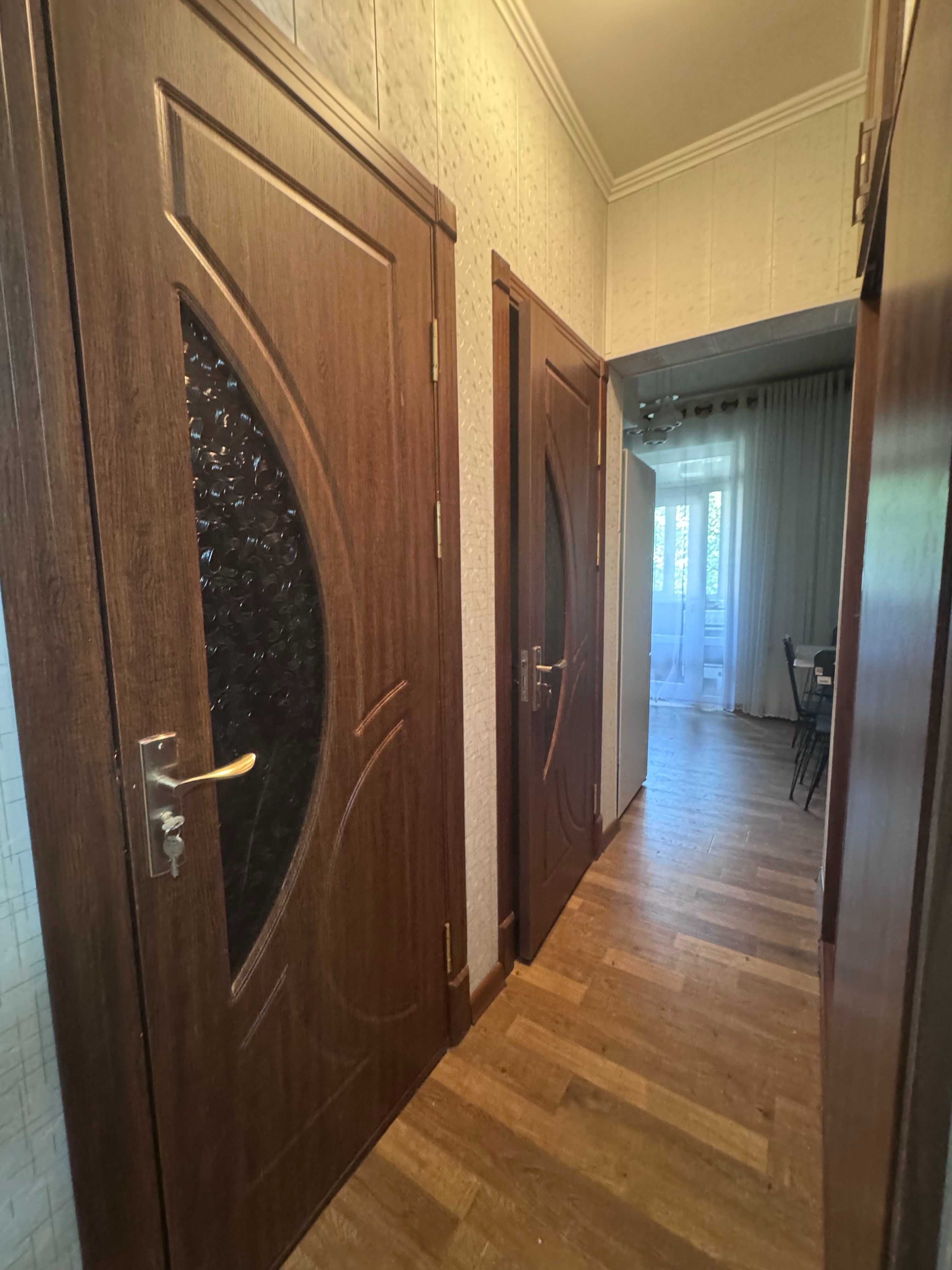Квартира на м.Ойбек, ул.Мирабад, 2/3/3, 60м2, ремонт, мебель, балконы