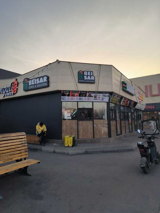 Место под фаст-фуд (15 кв.м - 1,2 мл тенге)