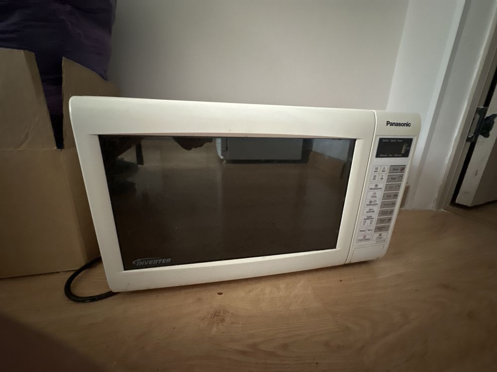 Продам микроволновую печь