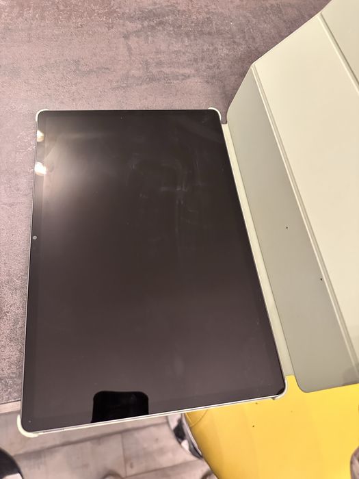 Tableta Lenovo Idea Tab Pro 12.7”