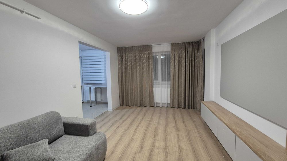Închiriez apartament bloc nou