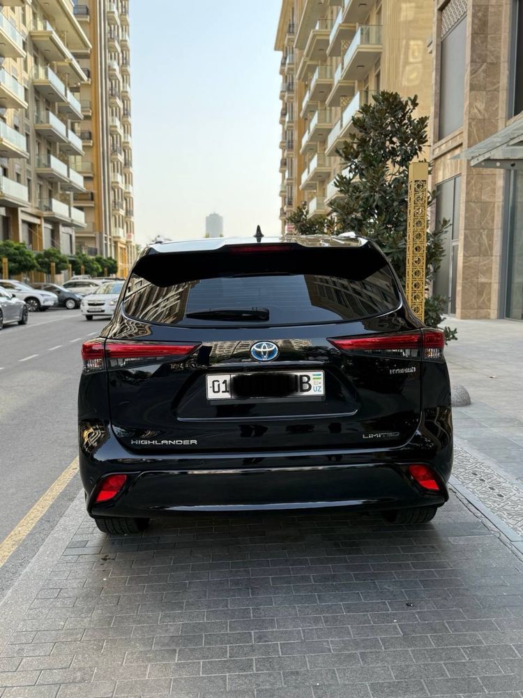 Продаю Toyota Highlander Hybrid 2021 / Full Black Piano / Максималка