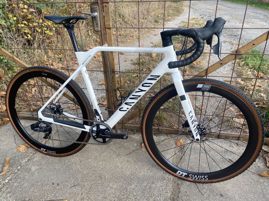 Canyon Inflite CF SLX