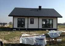 Vând case și căsuțe de grădină, de locuit permanent sau temporar