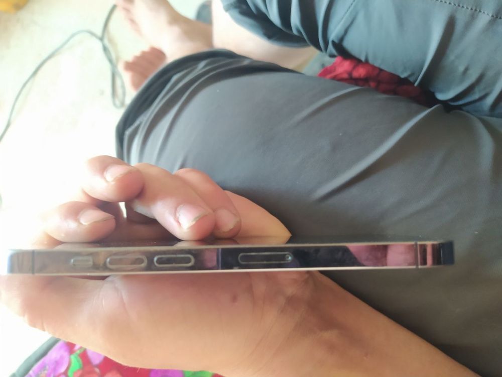 Iphone 14 pro holati ideal