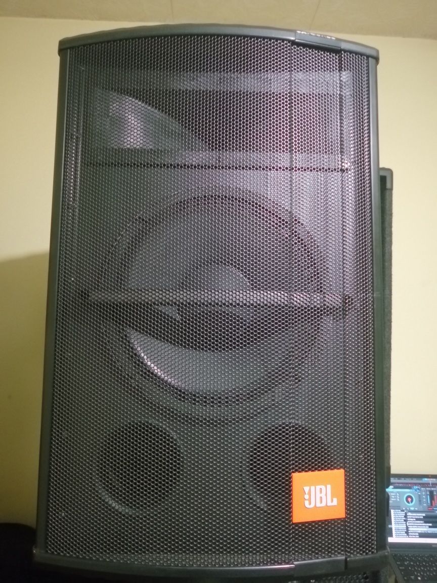 Професионални тонколони JBL M330 MK 2