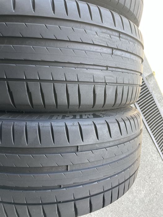 Anvelope 225/45/19 Michelin dot 2022 RFT