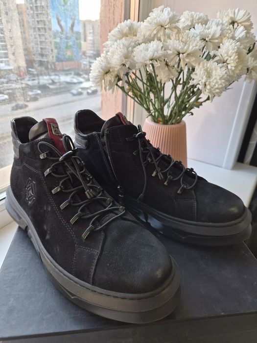 Продам мужские сапоги