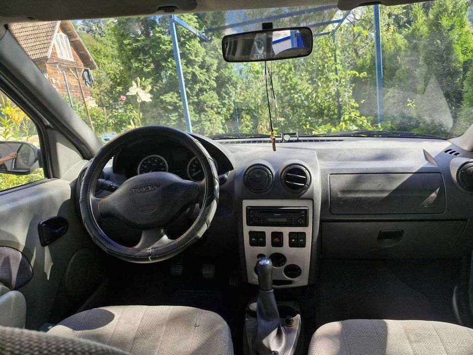 Vand Dacia Logan, 1.6 benzină, 137 000 Km, 1650e negociabil