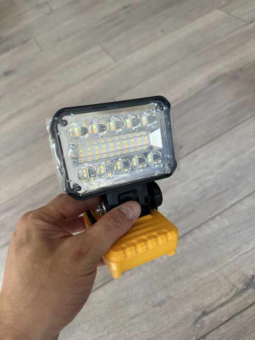 Lampa led  dewalt